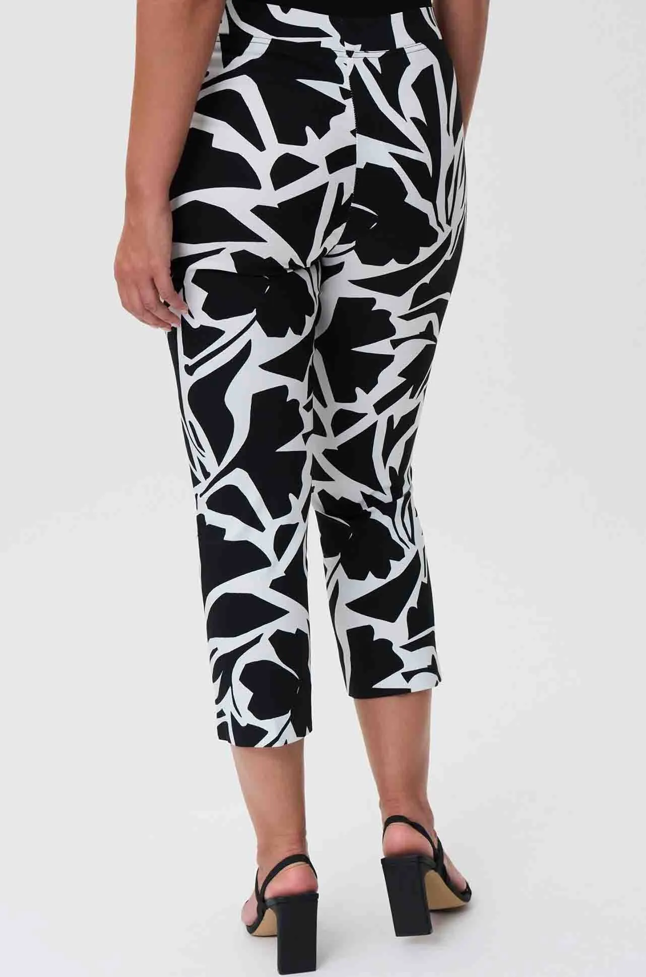 Joseph Ribkoff - Floral Crop Pull On Pant