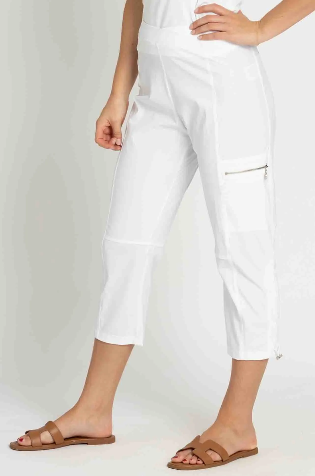 Paula Ryan - Slouch Waist Clam Digger Capri in White