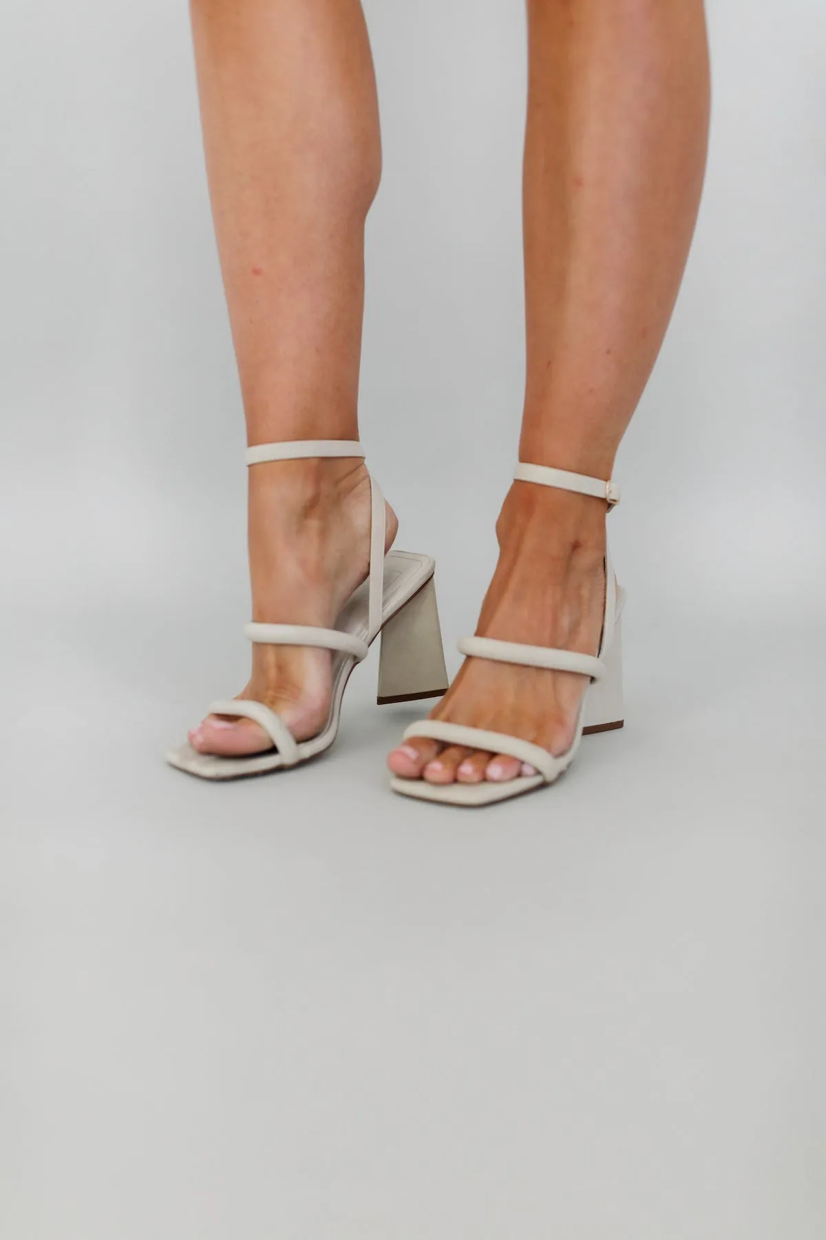 Sutton Triangle Heel